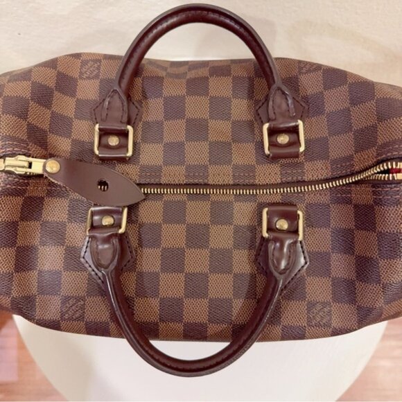 Preowned Authentic Vintage Louis Vuitton Speedy 30 Damier Ebene 2006 - Picture 6 of 16